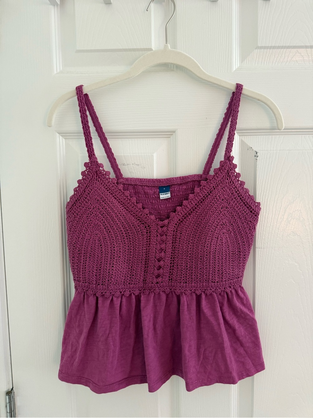 Old Navy crochet tank top with peplum hem